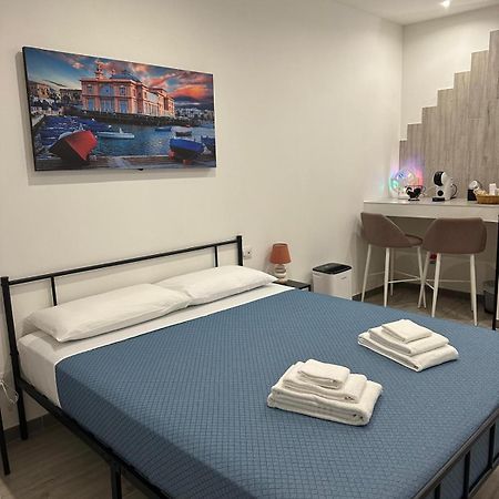 Bari Valona Rooms Esterno foto