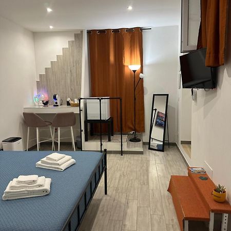 Bari Valona Rooms Esterno foto