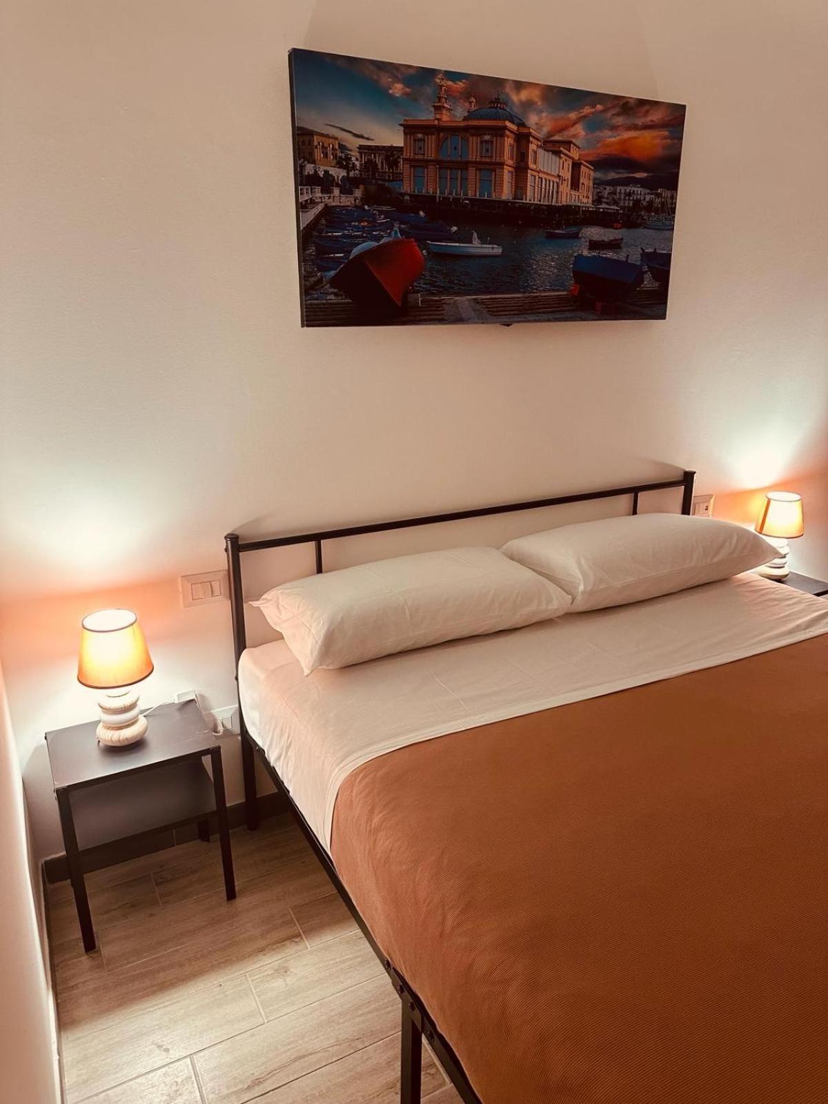 Bari Valona Rooms Esterno foto