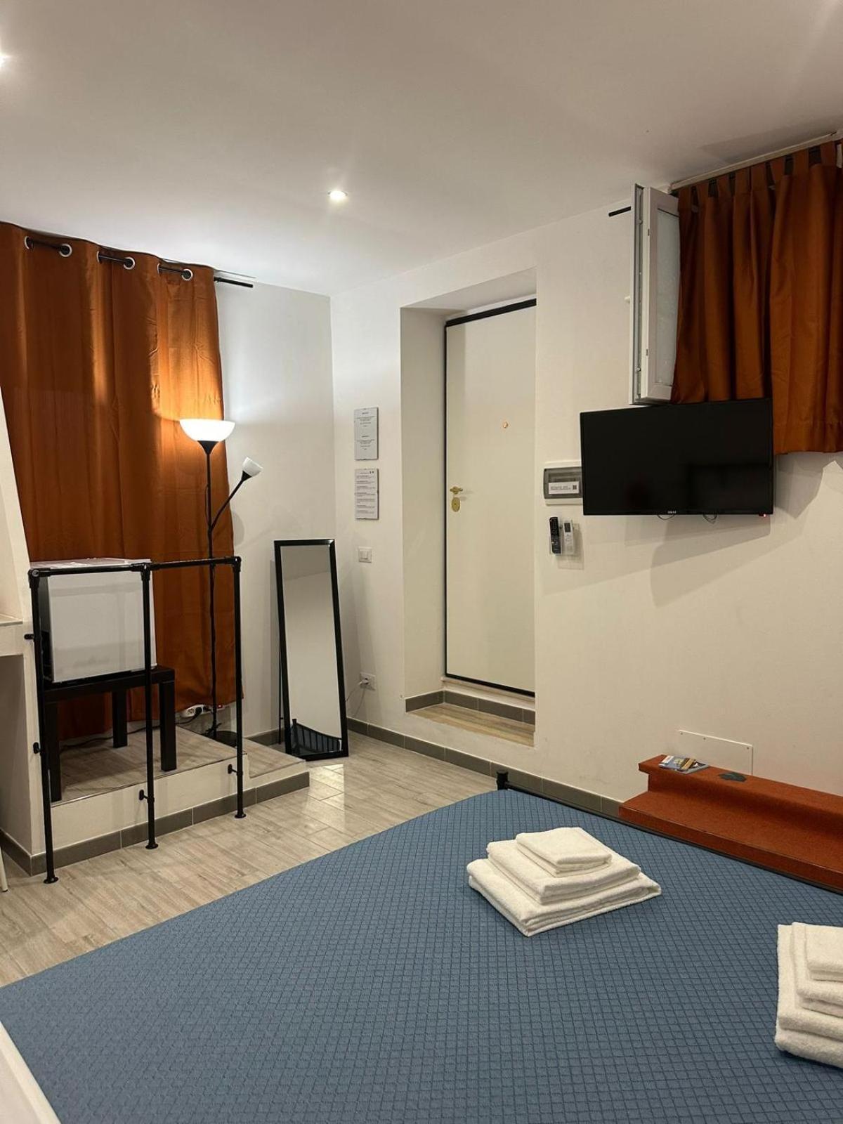 Bari Valona Rooms Esterno foto